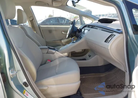 2013 Toyota Prius Two z USA, uszkodzony, nr VIN JTDKN3DUXD1618600